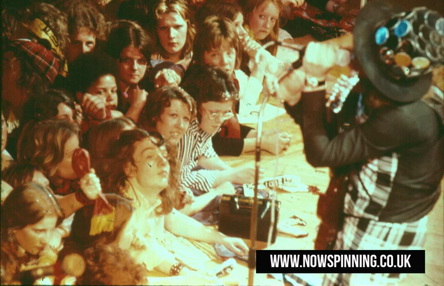 Merry Xmas Everybody by Slade Gets an Official Video after 48 Years